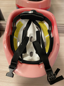 Шлем,как новый,оригинал (3 фото из 3)