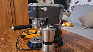 Müüa kohvimasin DELONGHI ES685 ja käsikohviveski (2 foto / 3)