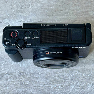 Sony ZV-1 (4 foto / 5)