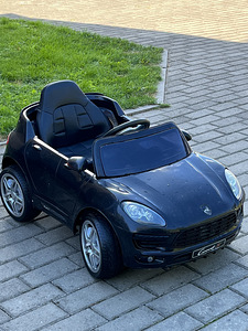 Porche lasteauto (1 foto / 2)