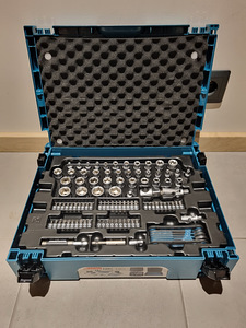 Набор инструментов 120 предметов Makita E-08713 (3 фото из 5)