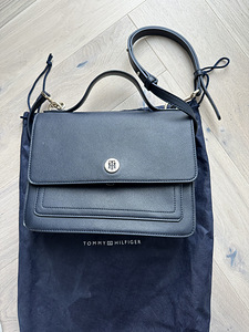 Сумка Tommy Hilfiger (4 фото из 8)
