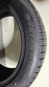 245/45/18 Pirelli (4 фото из 5)