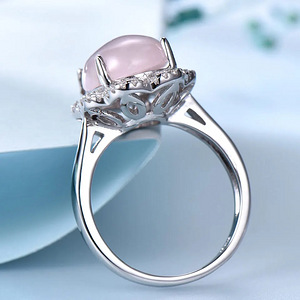 Серебряное кольцо с розовым кварцем (2 фото из 3)