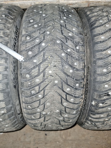 Naastrehvid Nokian Hakkapeliitta 8 225/45/R17 91T, 3tk (9 foto / 10)