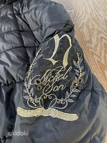 Женская зимняя куртка, размер S, как новая. 100% полиэстер (фото #2)