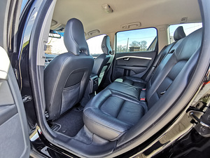 Volvo V70 Momentum 2.4 D5 129kW, JÄRELMAKS! (13 foto / 15)