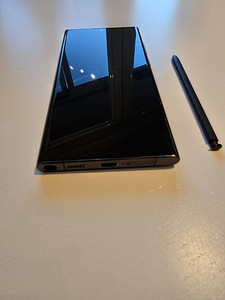 Samsung S22 Ultra (3 foto / 4)