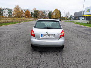 Škoda Fabia 1,6TDI 55kW 2011 (2 foto / 9)
