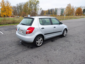 Škoda Fabia 1,6TDI 55kW 2011 (3 foto / 9)