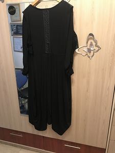 Elegantne pluss suuruses kleit (2 foto / 3)