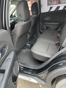 Honda HR-V (8 foto / 8)