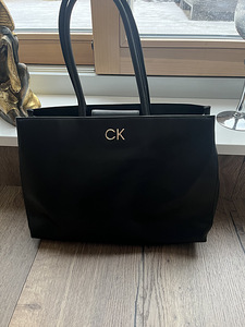 Сумка кельвин клейн (2 фото из 4)