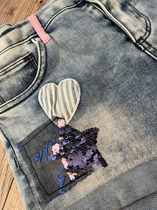 Джинсы desigual 9/10 (2 фото из 4)