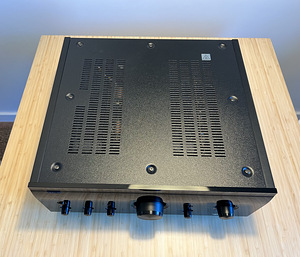 DENON PMA-A100 «100th Anniversary» (230V AC) (6 foto / 8)