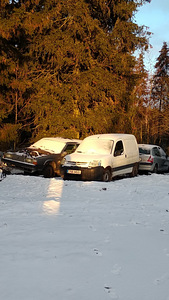 Ostan kokku romu/seisma jäänud sõidukeid (2 foto / 2)