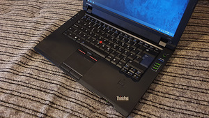 Lenovo L412 (2 фото из 4)