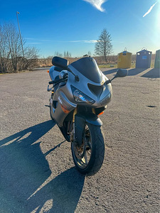 Kawasaki Ninja 636 Zx6R 2005 (4 foto / 6)