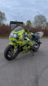 Suzuki GSX-R 750 K1 (2 фото из 7)