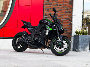 Kawasaki z1000 (2 foto / 3)