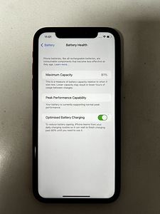 Apple iPhone XR 64gb, Red (3 foto / 6)