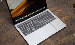 MacBook Pro (13-inch, 2019, 16GB/256GB/i7) (1 foto / 3)