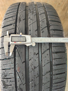235/55R19 Hankook (1 foto / 4)
