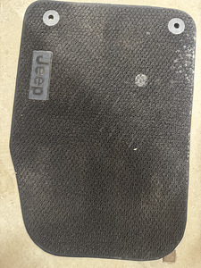 Jeep gtand cherokee (3 foto / 3)