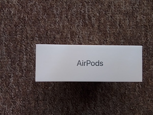AirPods 2 kõrvaklapid (6 foto / 6)