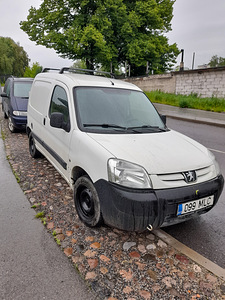 Peugeot Partner 2008a. 1.4i. ÜV 06.23 (1 foto / 10)