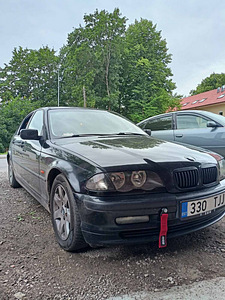 BMW 318i. 1.9bens.87kw.ÜV 05.23. (1 foto / 10)