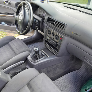 VW Passat 2004. 1,9TDI, 96KW.UV.08.25 (6 foto / 8)