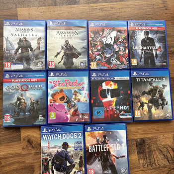 PS 4