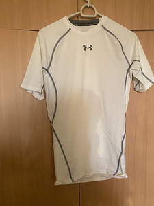 Under armour T-särk M (2 foto / 2)