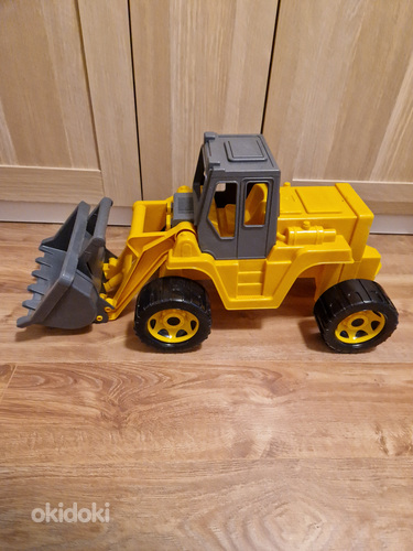 Uus suur traktor (foto #2)