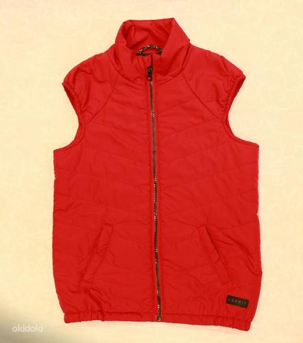 Esprit vest, s.128-134