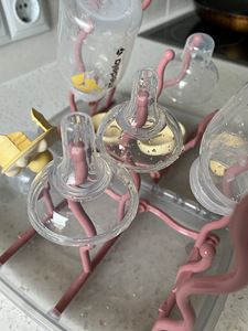 Medela 2 флакона и основа для сушки (2 фото из 4)