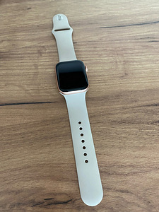 Apple Watch SE GPS, 44mm Gold/Starlight, Regular (3 foto / 4)