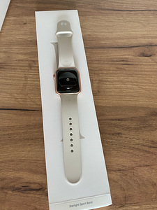 Apple Watch SE GPS, 44mm Gold/Starlight, Regular (4 foto / 4)