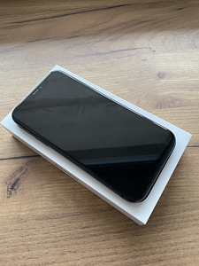 iPhone 11 64gb black (2 foto / 2)