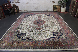 Tabriz - Rug - 352 cm - 255 cm käsitöö vaip (1 foto / 9)