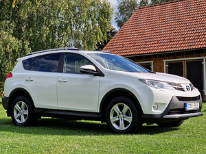 Toyota RAV4 2014 (2 foto / 15)