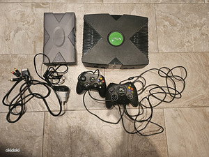 Microsoft Original OG XBOX Classic System konsool + 2 pulti (1 foto / 1)
