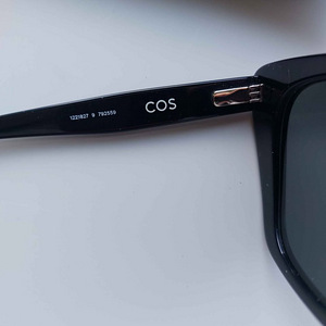 COS OVERSIZED CAT-EYE SUNGLASSES (6 foto / 8)