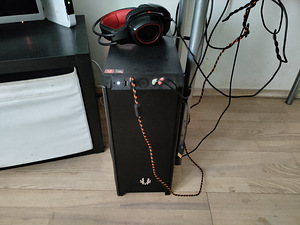 M: lauaarvuti+monitor (1 foto / 3)