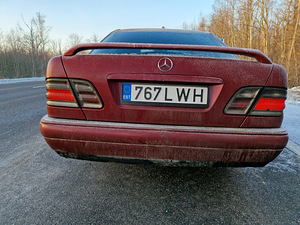 Запасные части W210 E300 (4 фото из 10)