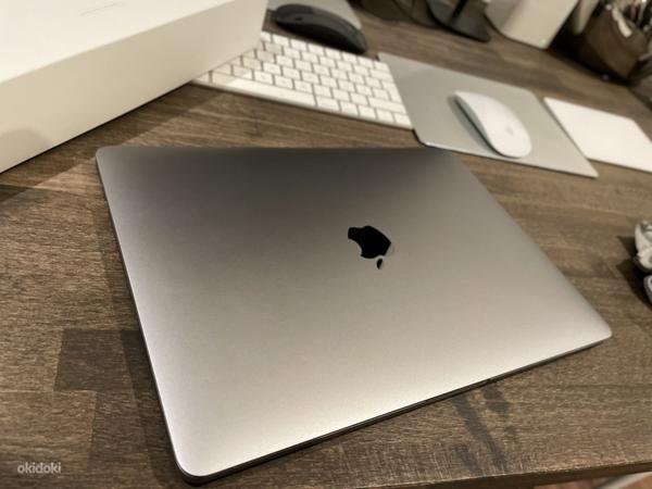 MacBook Pro Retina 13'3 ( 2017a, Touchbar, 4x Thunderbolt 3) (foto #3)