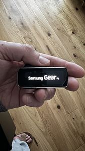 Samsung Gear Fit (4 foto / 4)