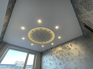 Натяжные потолки и LED освещение (6 фото из 7)