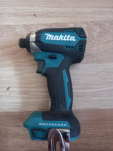 Makita (1 foto / 1)